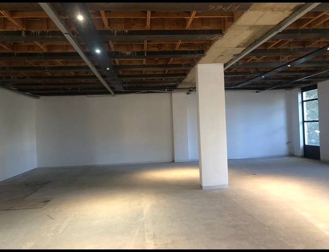 157M² OFFICE TO LET IN CRAIGHALL